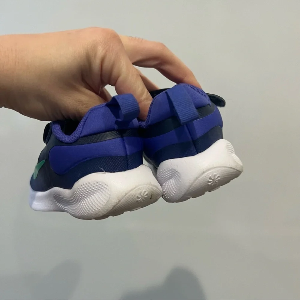 Nike revolution toddler